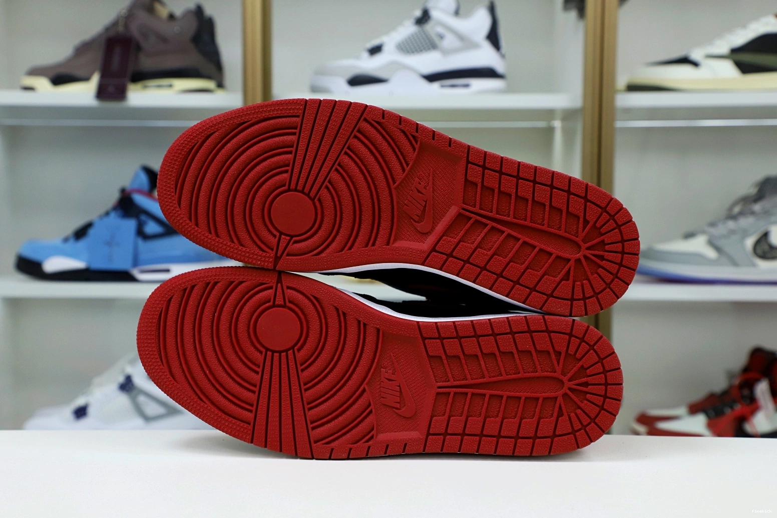 JORDAN AIR HIGH 1 'BRED' RETRO OG 0717